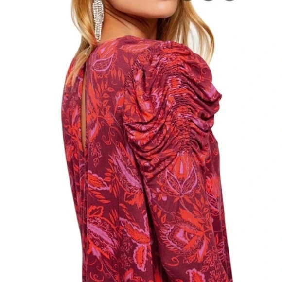 NWT Free People Hello Lover Ruched Sleeve Tunic - Picture 5 of 15